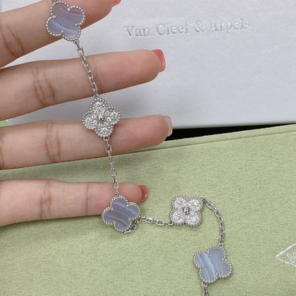 [Garvey ] CLOVER 5 MOTIF PURPLE CHALCEDONY BRACELET COLLECTION