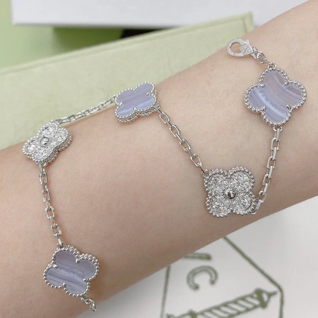 [Garvey]LUCKY CLOVER 5-MOTIF BRACELET - PURPLE CHALCEDONY COLLECTION