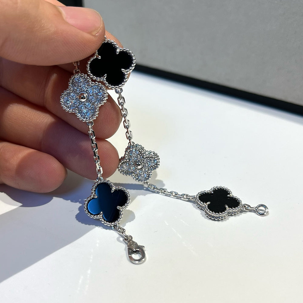 [Garvey ] CLOVER 5 MOTIF ONYXS BRACELET COLLECTION