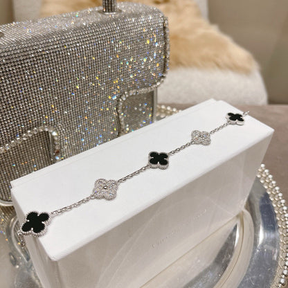 [Garvey ] CLOVER 5 MOTIF ONYXS BRACELET COLLECTION