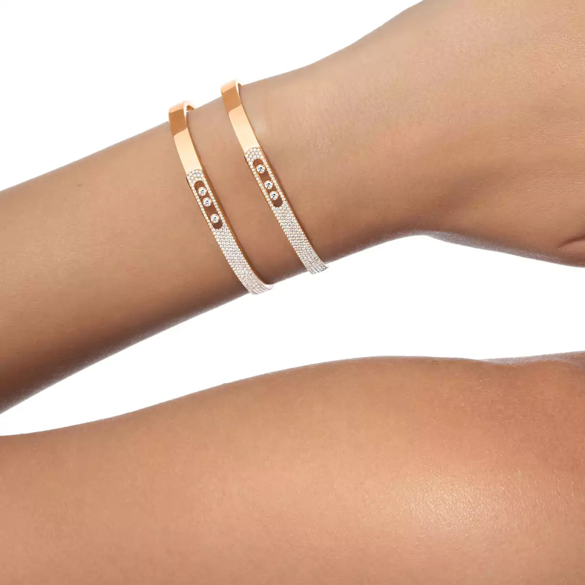 [Garvey]MOVE NOA PAVÉ DIAMOND BANGLE BRACELET