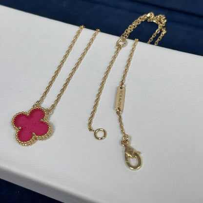[Garvey] NEW CLOVER 15MM PINK ENAMEL NECKLACE