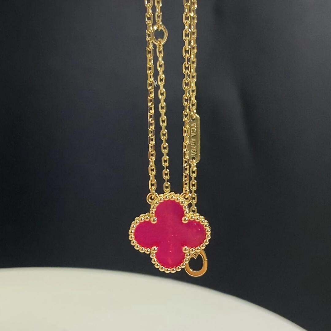 [Garvey] NEW CLOVER 15MM PINK ENAMEL NECKLACE