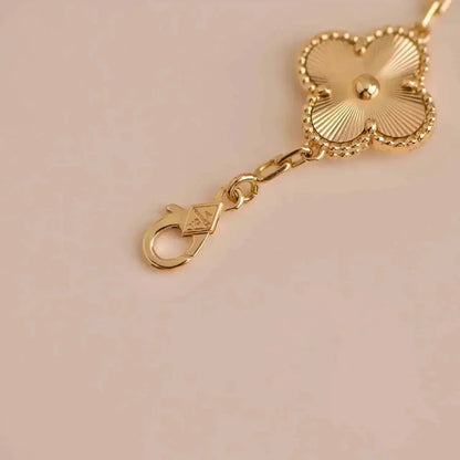 [Garvey ] CLOVER 5 MOTIF LASER BRACELET COLLECTION