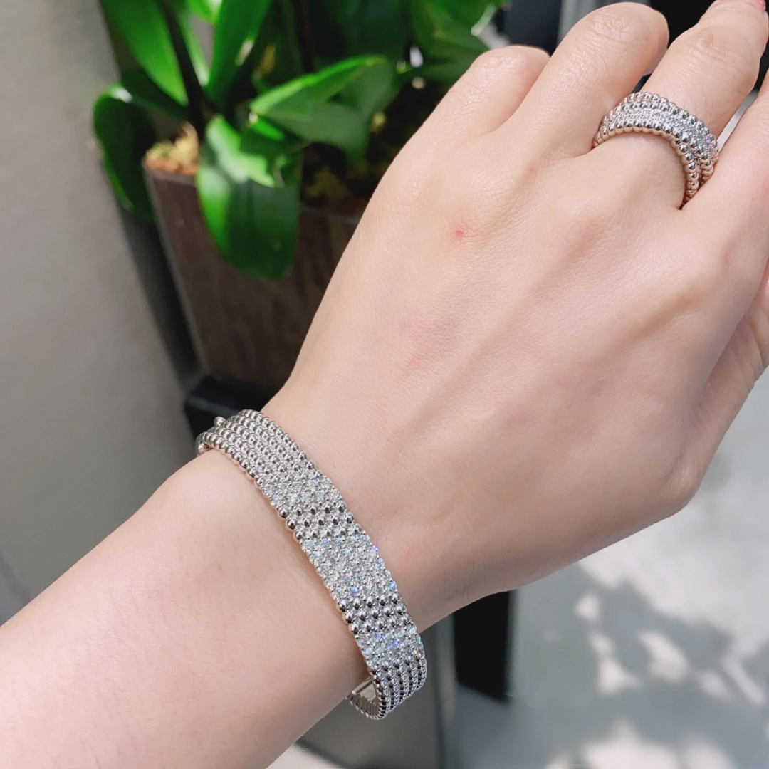 [Garvey]  FIVE-ROW DIAMOND BRACELET