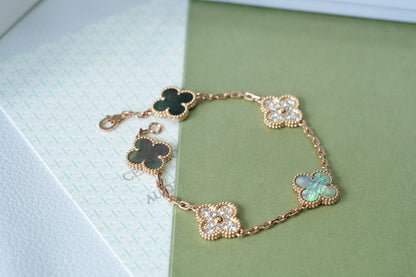 [Garvey ] CLOVER 5 MOTIF GRAY MOP BRACELET COLLECTION
