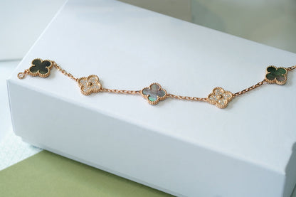 [Garvey ] CLOVER 5 MOTIF GRAY MOP BRACELET COLLECTION