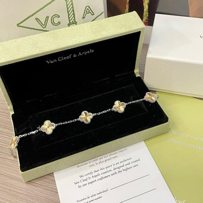 [Garvey ]CLOVER  5 MOTIFS  CHRISTMAS LIMITED EDITION BRACELET