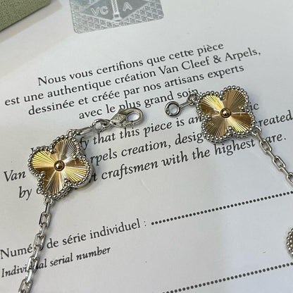 [Garvey ]CLOVER  5 MOTIFS  CHRISTMAS LIMITED EDITION BRACELET
