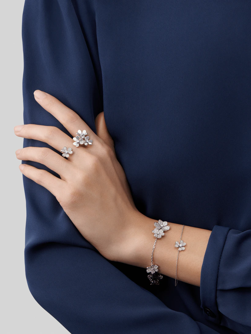 [Garvey ]FRIVOLE SILVER FLOWER DIAMOND BRACELET