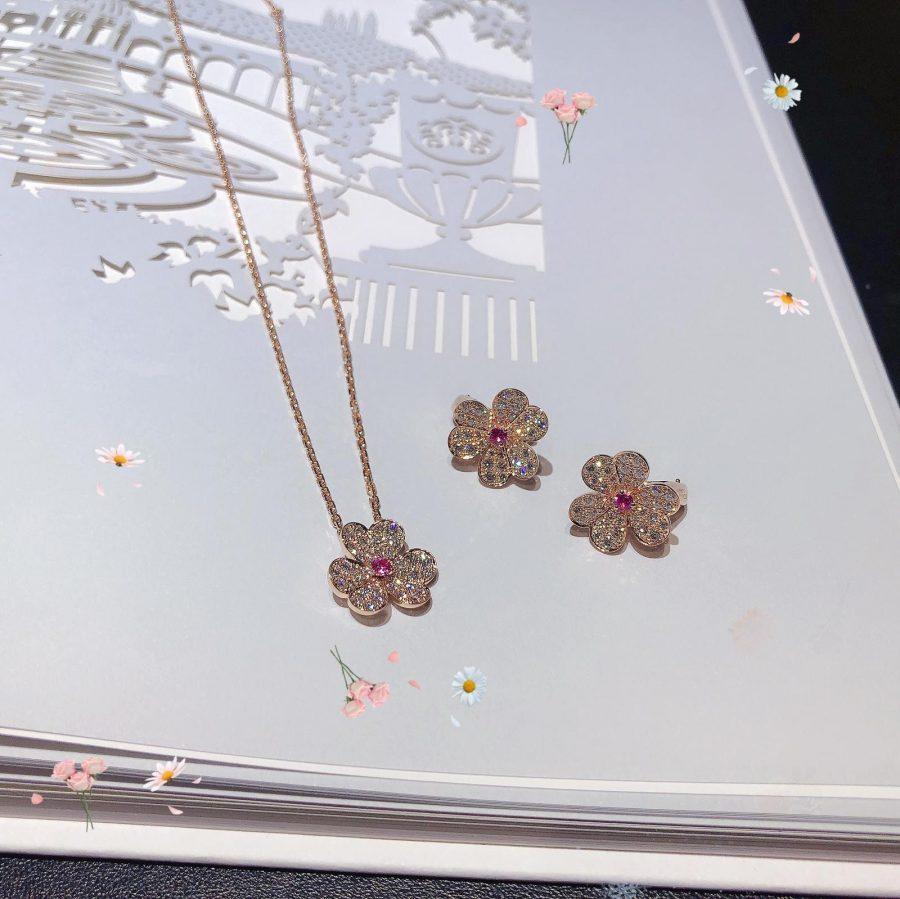 [Garvey ]FRIVOLE ROSE GOLD FLOWER DIAMOND NECKLACE