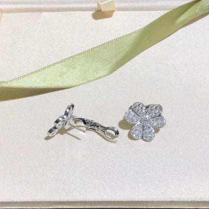 [Garvey ]FRIVOLE SILVER FLOWER DIAMOND EARRINGS