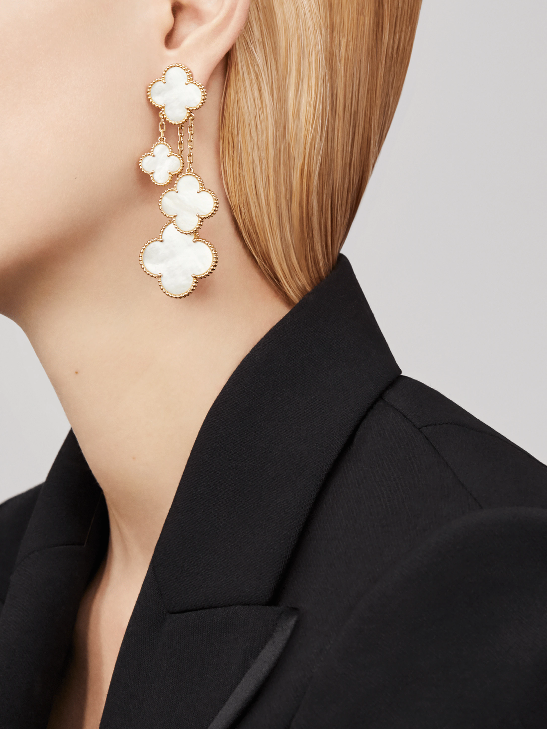 [Garvey ]CLOVER EARRINGS WHITE MOP 4 MOTIFS GOLD