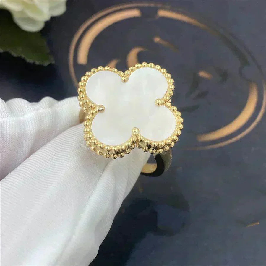 [Garvey ]CLOVER WHITE MOP RING