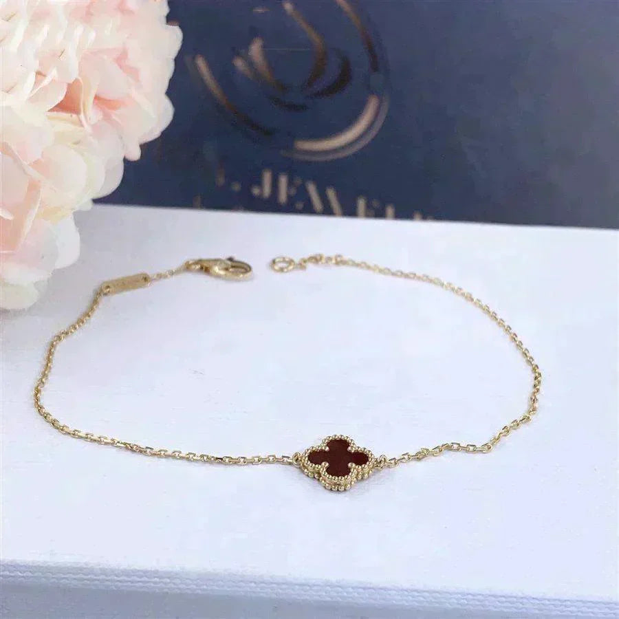 [Garvey ]CLOVER  CARNELIAN SINGLE FLOWER BRACELET