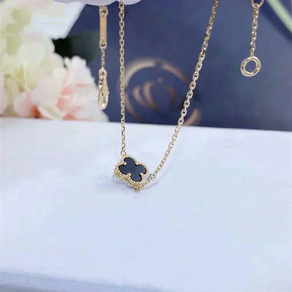 [Garvey ]CLOVER ONYX SINGLE FLOWER BRACELET