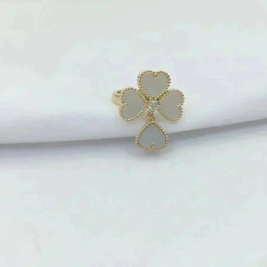 [Garvey ]SWEET CLOVER WHITE MOP RING