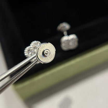 [Garvey ]CLOVER MINI DIAMOND STUD EARRINGS
