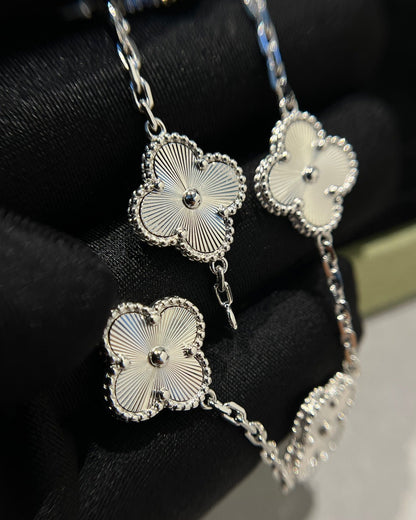 [Garvey ] CLOVER 5 MOTIF LASER BRACELET COLLECTION